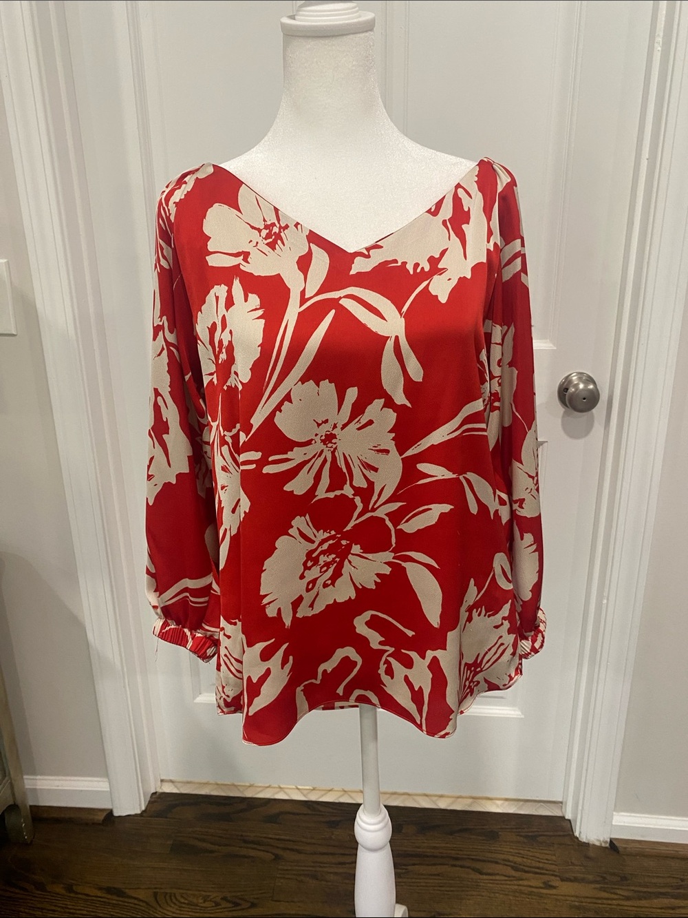 Joseph Ribkoff Red and Cream Abstract Floral Top Size 4